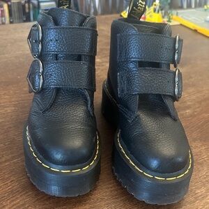 Devon Heart Black Dr Martens UK4/US6